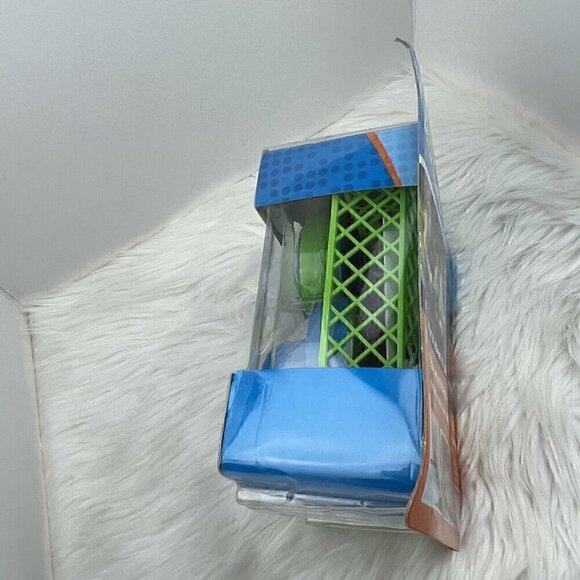 NEW WHAM-O HOVER Hockey Portable Air Hockey Game Set 2015 Ages 6+ - Picture 10 of 16